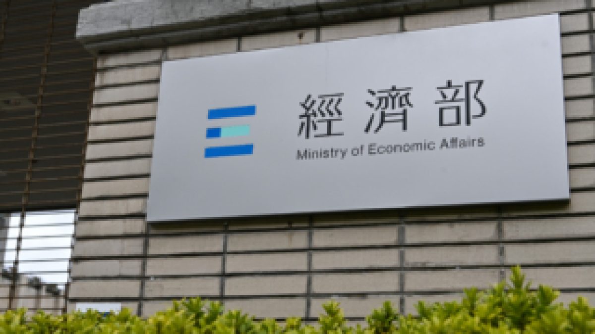娱乐配图